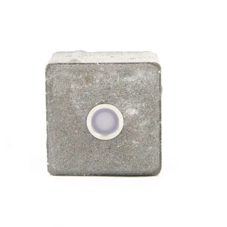 Light By Juul betonflise med Cosmos spot, grå, 10x10x6 cm - Tilbuddet slutter snart