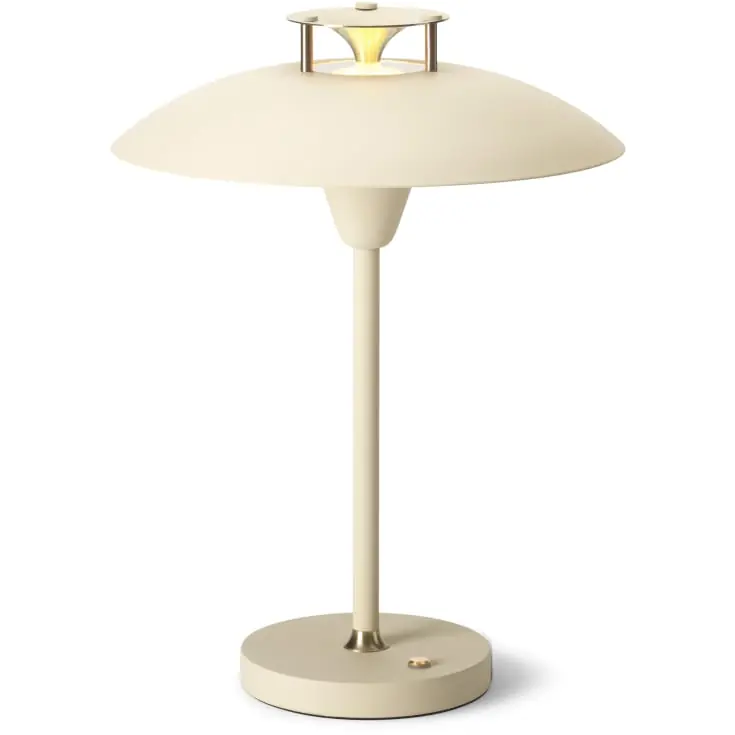 Bestil nu - Halo Design Stepp 1-2-3 genopladelig bordlampe, beige