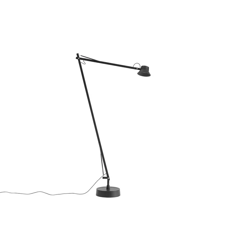 Dedicate gulvlampe, 112 cm fra Muuto - Kampagnepris