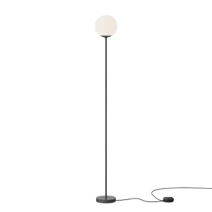 Tilgængelig nu | Model 1081 Gulvlampe fra Astep