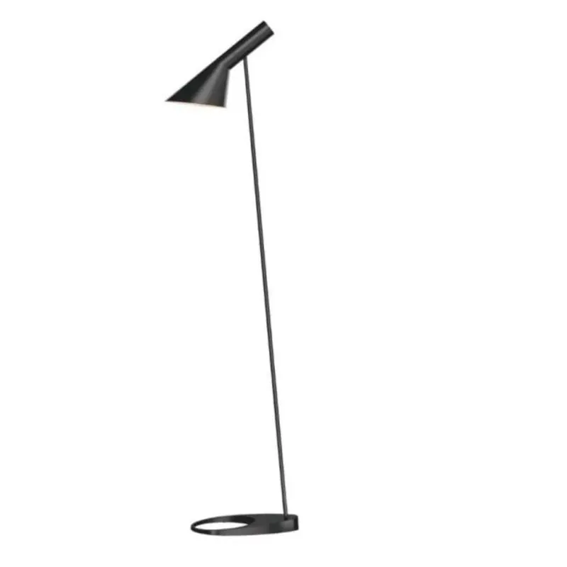 Udsalg - AJ Gulv - Gulvlampe - Sort