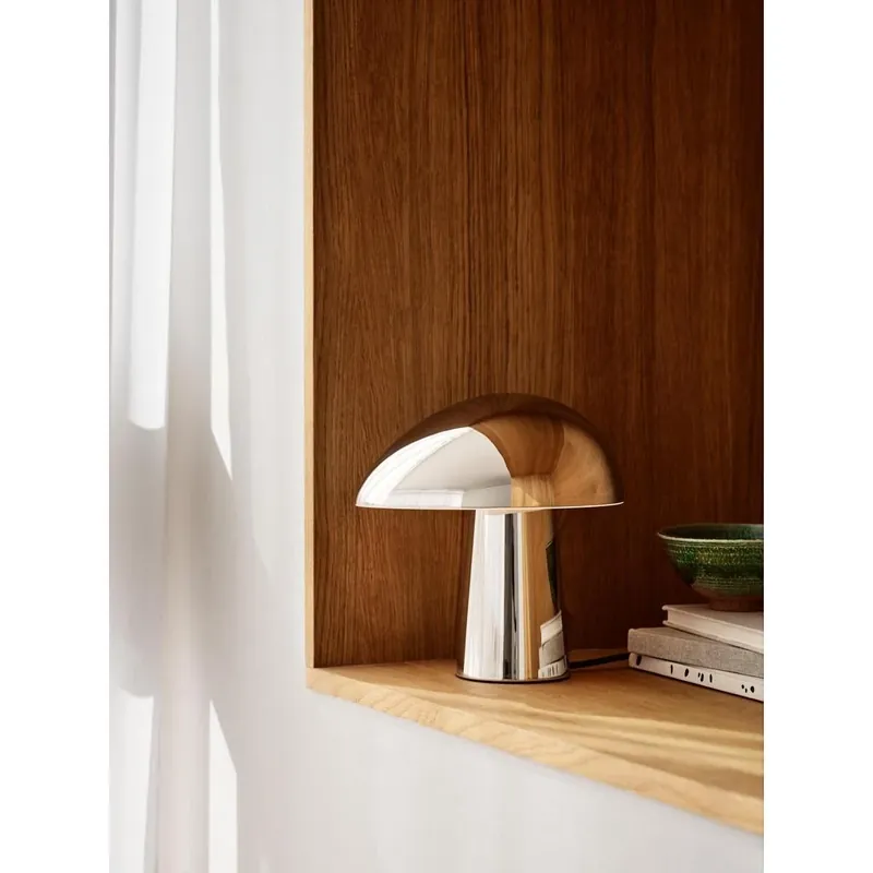 NIGHT OWL POLERET STÅL BORDLAMPE - FRITZ HANSEN - Meget populær