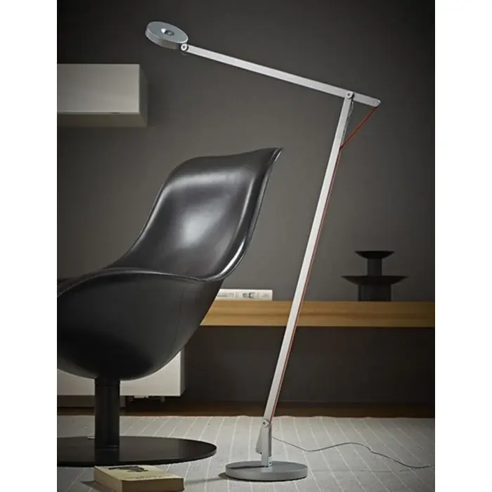 Spar ekstra - String F1 Gulvlampe Silver