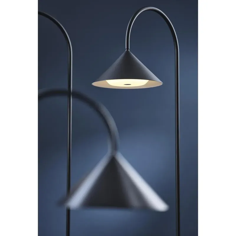 Bestil nu | GRASP BORDLAMPE H72 MAT SORT PORTABLE - Frandsen