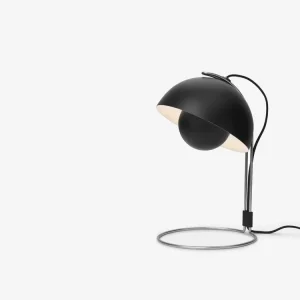 Ny på lager | Flowerpot bordlampe VP4